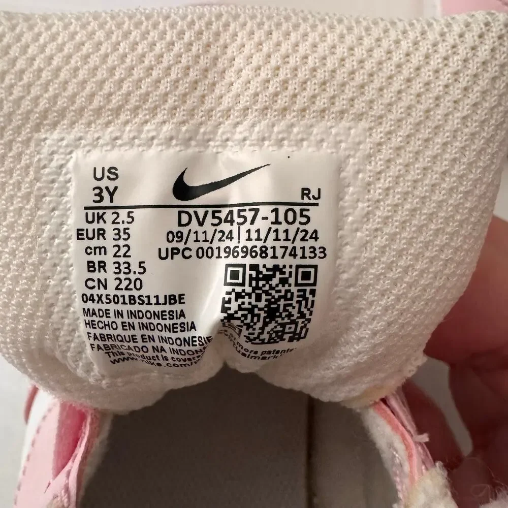 NIKE Kids Borough Low Recraft Sneakers 3Y EUC